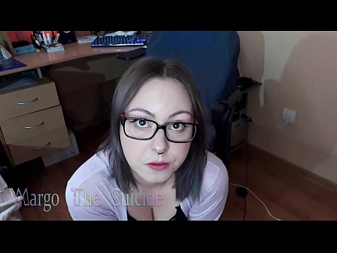 ❤️ Gabar Kacsan Oo Muraayad Leh Oo Kaamirada Si Qoto Dheer Ugu Nuugaysa Dildo ❌ Galmo